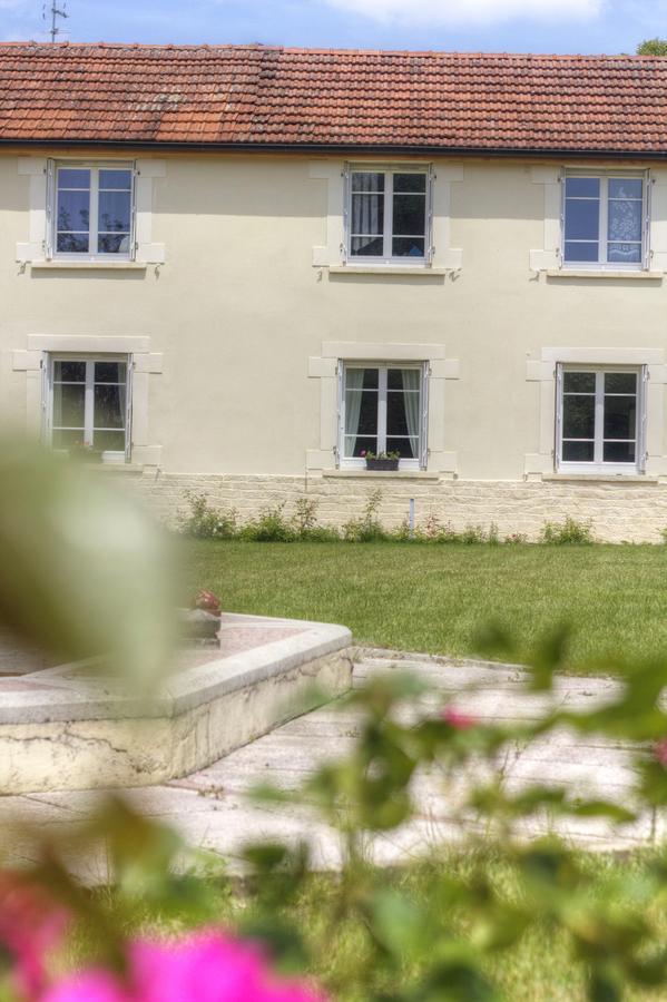 勒斯卡尔茱勒斯莉莉度假屋 Bligny-les-Beaune 外观 照片