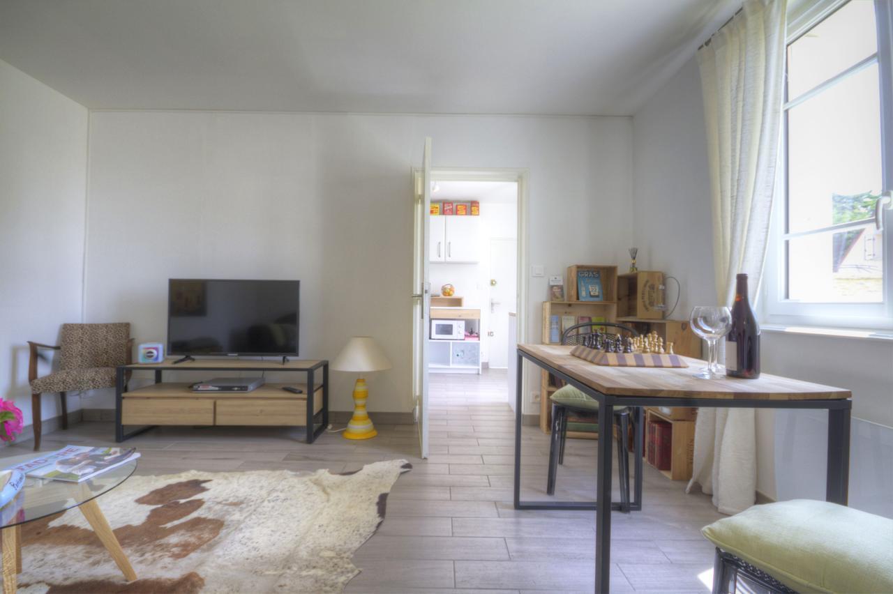 勒斯卡尔茱勒斯莉莉度假屋 Bligny-les-Beaune 外观 照片